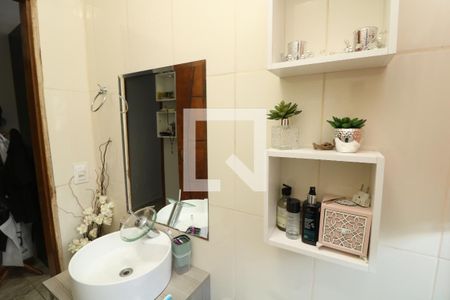 Casa à venda com 400m², 5 quartos e 6 vagasBanheiro da Suíte 2