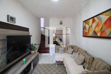 Sala   de casa à venda com 3 quartos, 224m² em Jardim Cotinha, São Paulo