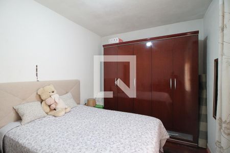 Quarto 1   de casa à venda com 3 quartos, 224m² em Jardim Cotinha, São Paulo