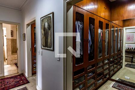 Apartamento à venda com 320m², 4 quartos e 4 vagasCloset