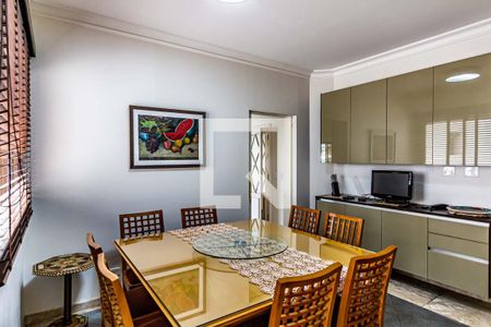 Apartamento à venda com 320m², 4 quartos e 4 vagasCopa