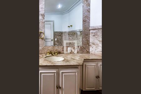 Apartamento à venda com 320m², 4 quartos e 4 vagasSuíte do quarto 3