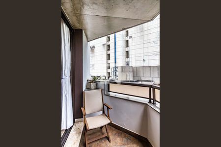 Apartamento à venda com 320m², 4 quartos e 4 vagasVaranda