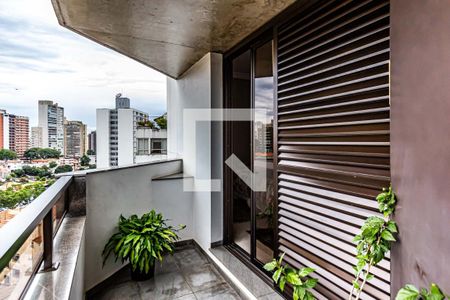 Apartamento à venda com 320m², 4 quartos e 4 vagasVaranda