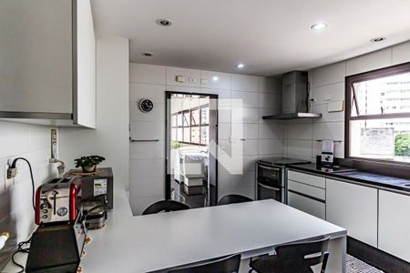 Apartamento à venda com 320m², 4 quartos e 4 vagasCozinha