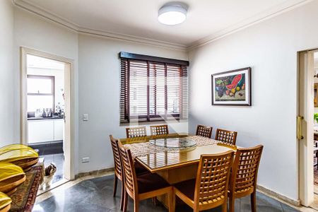 Apartamento à venda com 320m², 4 quartos e 4 vagasCopa