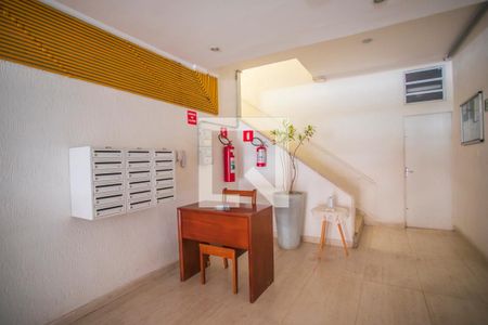 Apartamento para alugar com 100m², 3 quartos e sem vaga Apartamento para alugar com 100m², 3 quartos e sem vagaHall social