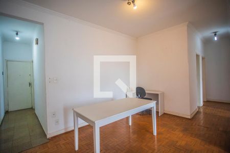 Apartamento para alugar com 100m², 3 quartos e sem vaga Apartamento para alugar com 100m², 3 quartos e sem vagaSala de Jantar