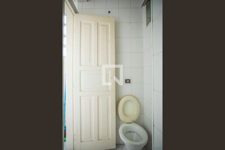 Apartamento para alugar com 100m², 3 quartos e sem vaga Apartamento para alugar com 100m², 3 quartos e sem vagaBanheiro de Serviço