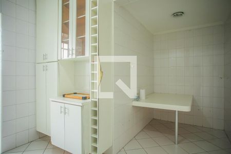 Apartamento para alugar com 100m², 3 quartos e sem vaga Apartamento para alugar com 100m², 3 quartos e sem vagaCozinha - Armários