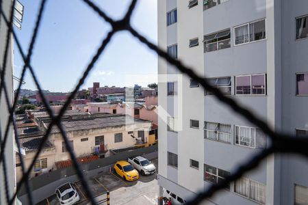 Vista da sala  de apartamento à venda com 3 quartos, 74m² em Guarani, Belo Horizonte