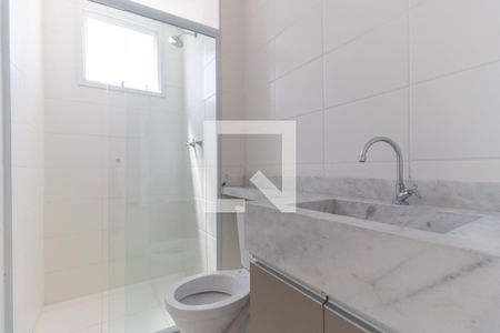 Banheiro  de apartamento à venda com 1 quarto, 36m² em Cambuci, São Paulo