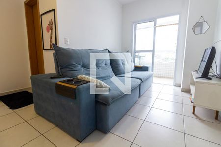 Detalhe da sala de apartamento para alugar com 1 quarto, 50m² em Guilhermina, Praia Grande