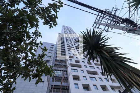 Studio para alugar com 32m², 0 quarto e 1 vaga Studio para alugar com 32m², 0 quarto e 1 vagaFachada