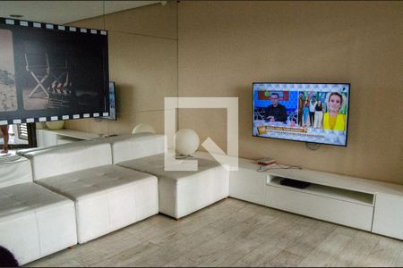 Apartamento à venda com 66m², 2 quartos e 1 vagaSala de TV
