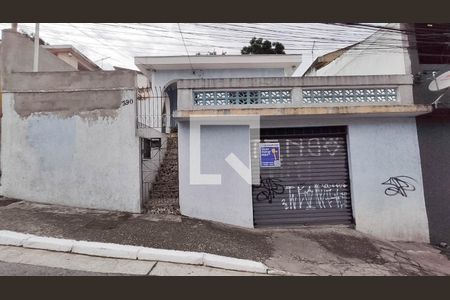 Casa à venda com 540m², 2 quartos e 1 vagaFachada