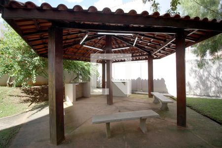 Apartamento para alugar com 55m², 2 quartos e sem vagaÁrea comum