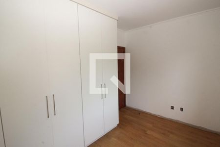 Casa para alugar com 483m², 4 quartos e 6 vagas Casa para alugar com 483m², 4 quartos e 6 vagasQuarto 2