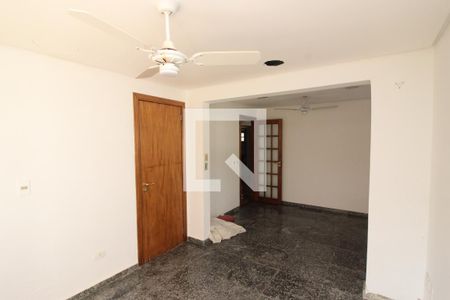 Casa para alugar com 483m², 4 quartos e 6 vagas Casa para alugar com 483m², 4 quartos e 6 vagasSala de Jantar