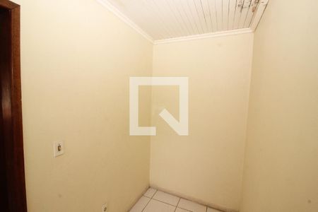 Casa para alugar com 483m², 4 quartos e 6 vagas Casa para alugar com 483m², 4 quartos e 6 vagasQuarto de Serviço