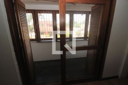 Casa para alugar com 483m², 4 quartos e 6 vagas Casa para alugar com 483m², 4 quartos e 6 vagasVista do Quarto Suíte