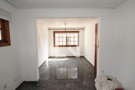 Casa para alugar com 483m², 4 quartos e 6 vagas Casa para alugar com 483m², 4 quartos e 6 vagasSala de Jantar