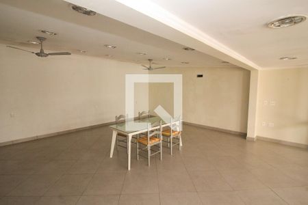 Casa para alugar com 483m², 4 quartos e 6 vagas Casa para alugar com 483m², 4 quartos e 6 vagasvaranda