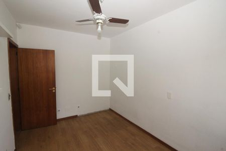 Casa para alugar com 483m², 4 quartos e 6 vagas Casa para alugar com 483m², 4 quartos e 6 vagasQuarto 1
