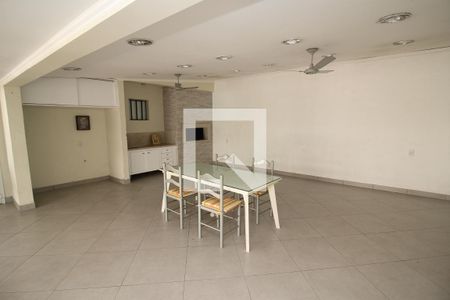 Casa para alugar com 483m², 4 quartos e 6 vagas Casa para alugar com 483m², 4 quartos e 6 vagasvaranda