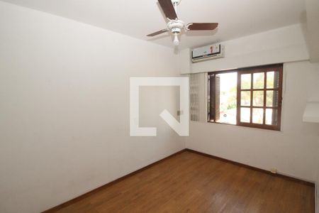 Casa para alugar com 483m², 4 quartos e 6 vagas Casa para alugar com 483m², 4 quartos e 6 vagasQuarto 1