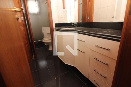 Casa para alugar com 483m², 4 quartos e 6 vagas Casa para alugar com 483m², 4 quartos e 6 vagasBanheiro Social