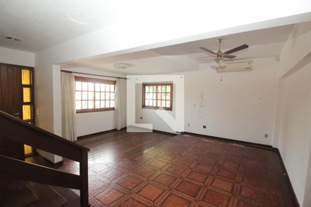 Sala 1 de casa para alugar com 4 quartos, 483m² em Coronel Aparicio Borges, Porto Alegre