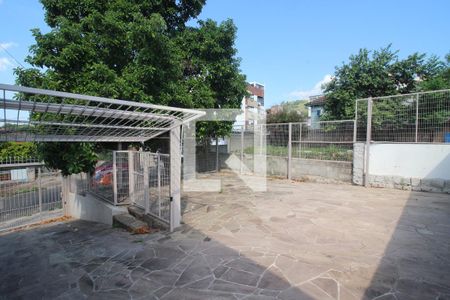 Casa para alugar com 483m², 4 quartos e 6 vagas Casa para alugar com 483m², 4 quartos e 6 vagasQuintal