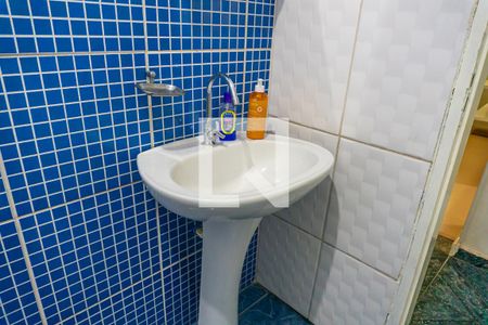 Casa à venda com 250m², 4 quartos e 2 vagasBanheiro