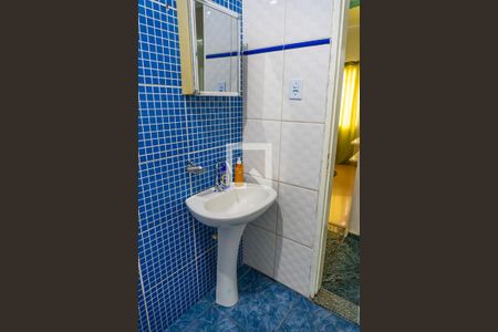 Casa à venda com 250m², 4 quartos e 2 vagasBanheiro