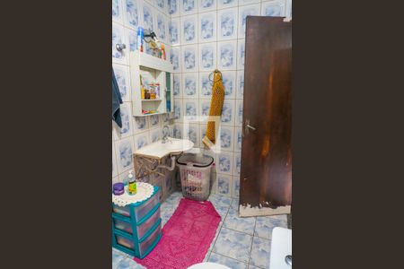 Casa à venda com 250m², 4 quartos e 2 vagasBanheiro da Suíte