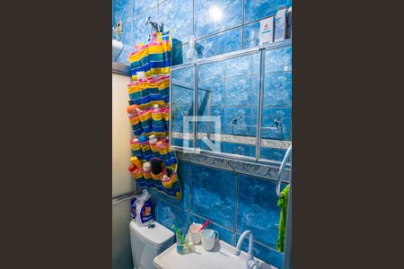 Casa à venda com 250m², 4 quartos e 2 vagasBanheiro