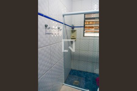 Casa à venda com 250m², 4 quartos e 2 vagasBanheiro