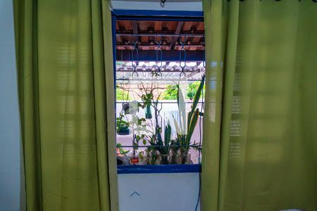 Casa à venda com 250m², 4 quartos e 2 vagasSala