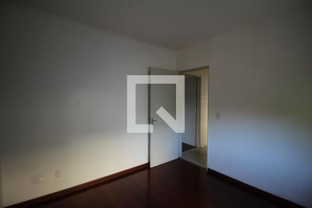 Quarto 2 de apartamento para alugar com 2 quartos, 170m² em São Sebastião, Porto Alegre