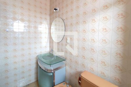 Banheiro de apartamento à venda com 1 quarto, 55m² em Vila Proost de Souza, Campinas