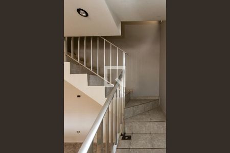 escada de casa à venda com 3 quartos, 150m² em Jardim Planalto, São Paulo