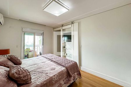 Apartamento à venda com 200m², 3 quartos e 6 vagasSuíte 1