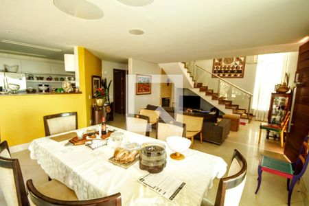 Sala 1 de casa de condomínio à venda com 4 quartos, 263m² em Veredas das Geraes, Nova Lima