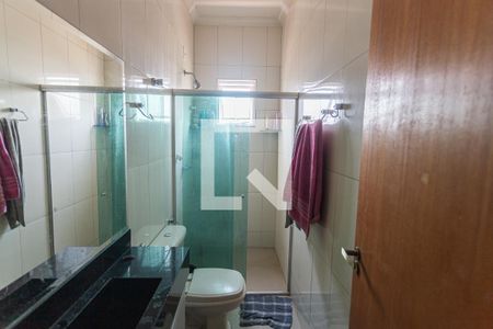 Casa à venda com 300m², 6 quartos e 12 vagasBanheiro Social no 2° Pavimento