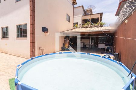 Casa à venda com 300m², 6 quartos e 12 vagasGaragem