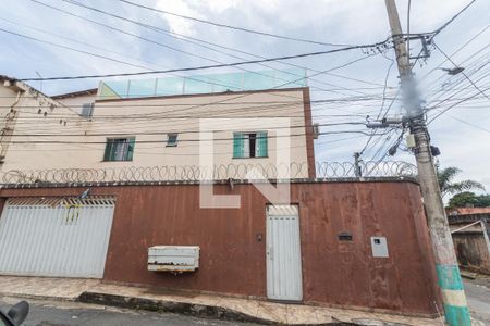 Casa à venda com 300m², 6 quartos e 12 vagasFachada