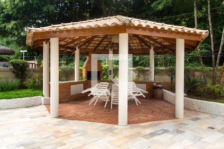 Apartamento para alugar com 112m², 3 quartos e 1 vaga Apartamento para alugar com 112m², 3 quartos e 1 vagaÁrea Comum - Churrasqueira Externa