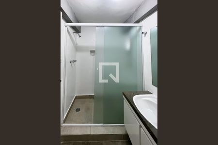 Apartamento à venda com 82m², 2 quartos e 1 vaga Apartamento à venda com 82m², 2 quartos e 1 vagaBanheiro