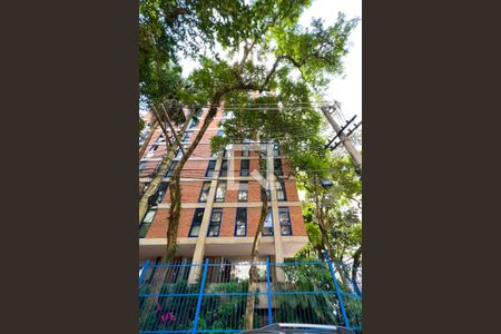 Apartamento à venda com 82m², 2 quartos e 1 vaga Apartamento à venda com 82m², 2 quartos e 1 vagaFachada